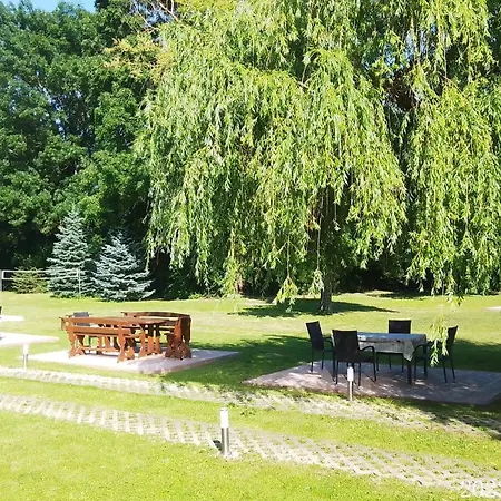 Almafas Apartmanhaz Orseg Apartment