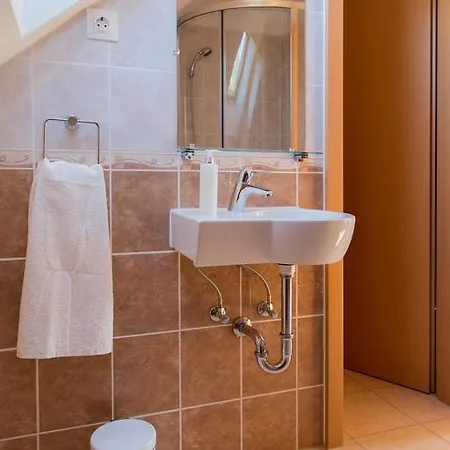 Apartment Almafas Apartmanhaz Orseg