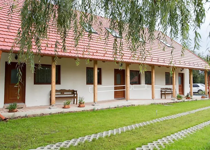 Almafas Jakuzzis Apartmanhaz Orseg 公寓 *