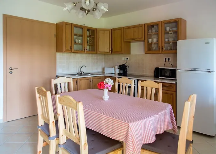 Daire Almafas Jakuzzis Apartmanhaz Orseg